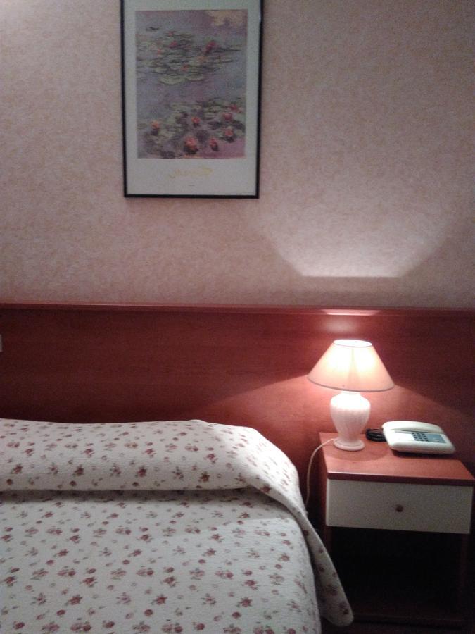 Hotel Elena Werona Zewnętrze zdjęcie