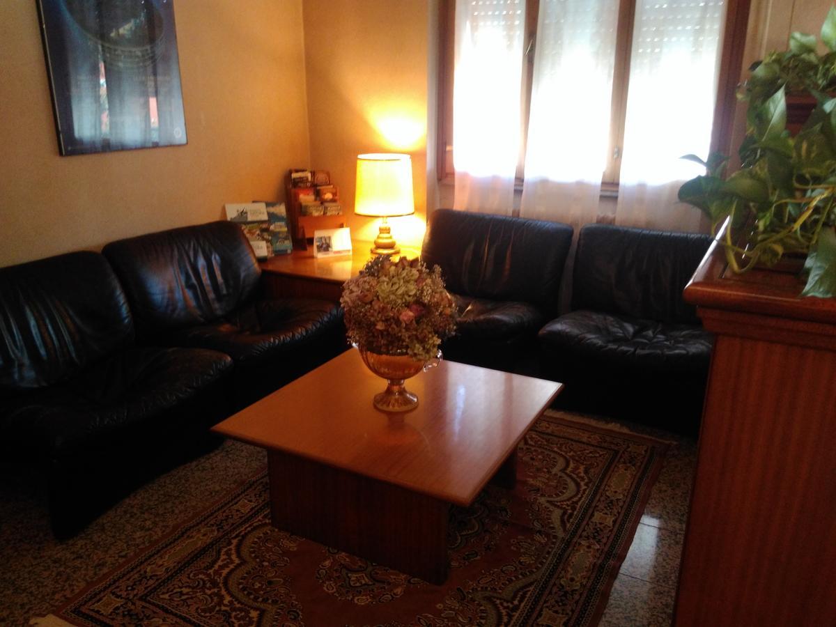 Hotel Elena Werona Zewnętrze zdjęcie